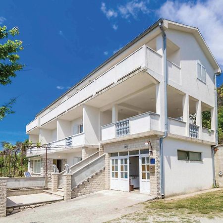 Pet Friendly Apartment In Kampor With Kitchen Dış mekan fotoğraf