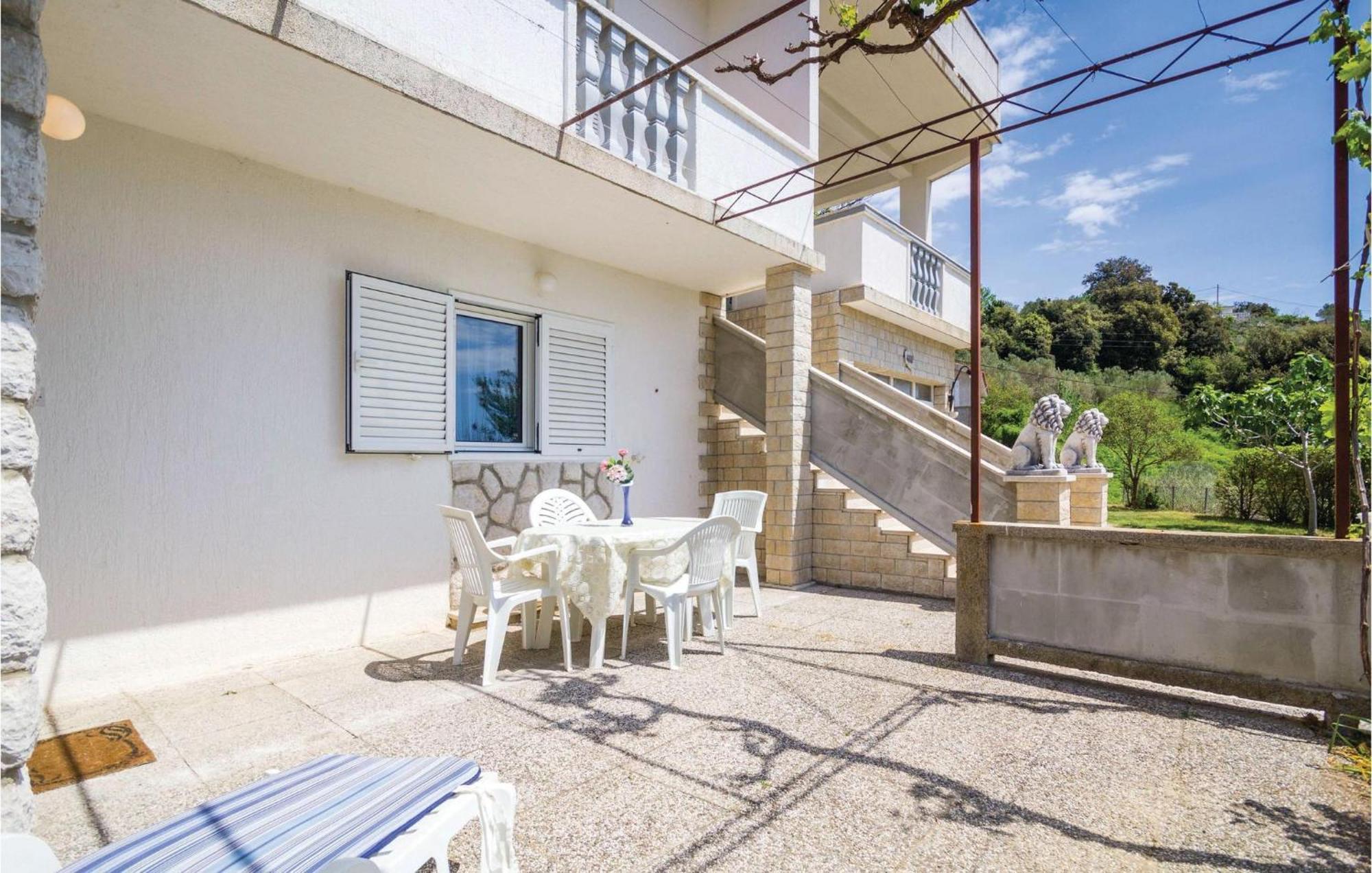 Pet Friendly Apartment In Kampor With Kitchen Dış mekan fotoğraf